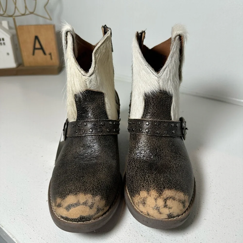 Sterling River Cowhide Harness Women’s 7.5 Western Ankle Boots Hair On Hide - Picture 2 of 10